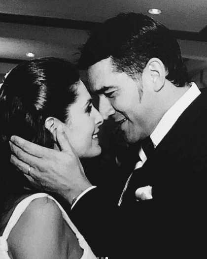 ¡Mayrín Villanueva publica una foto de Eduardo Santamarina al desnudo! 