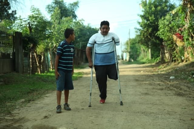 Entre lágrimas y abrazos se despidieron de sus familias, el viaje podría ser muy riesgoso. odisea de ‘Los Mutilados’