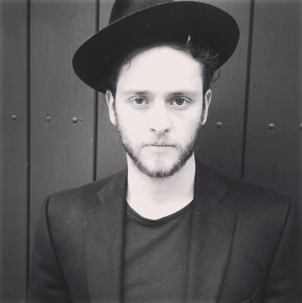 Pero ha sorprendido a todos con su radical cambio de look, nadie imaginó alguna vez verlo así.