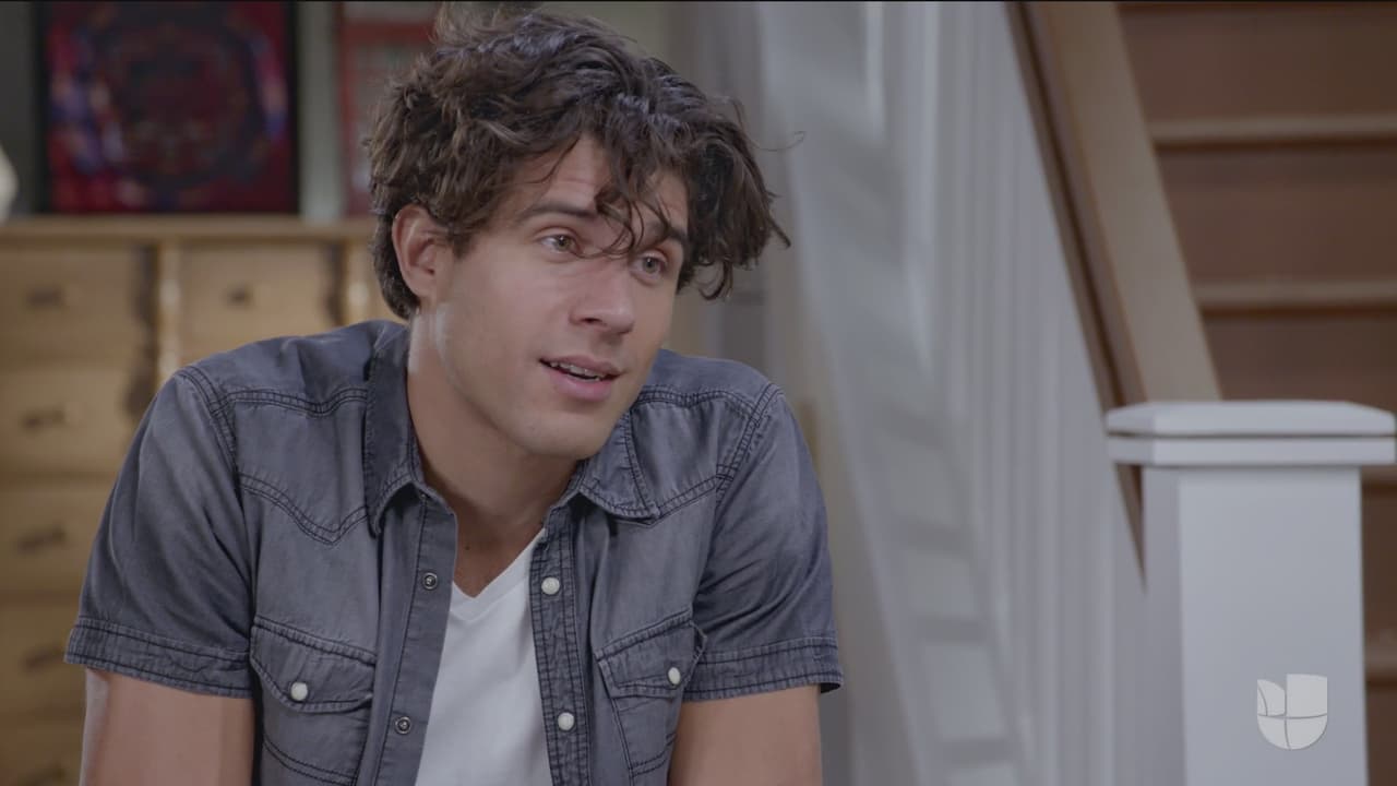 Luciano jamás pensó que en su primera participación dentro de una producción de Televisa iba a encontrar el amor.