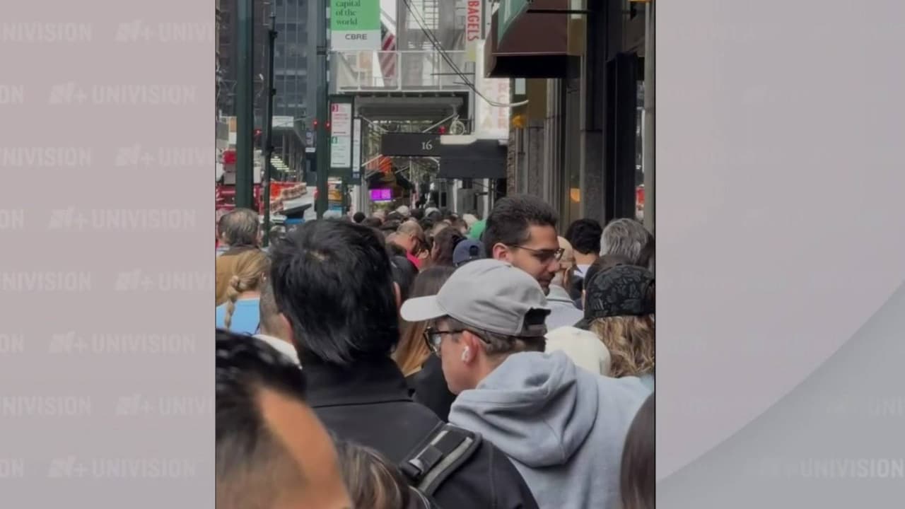 Colombianos hacen largas filas para voto anticipado desde NY