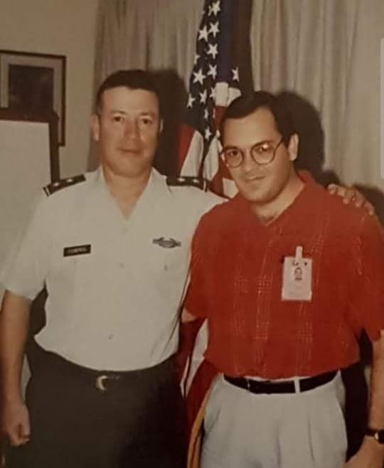 A Jiménez, lo capturaron como prisionero de guerra, lo separaron de su tropa y lo trasladaron a una base militar estadounidense. Para su sorpresa, al día siguiente recibió la visita del comandante del ejercito estadounidense en panamá, el general Marc Cisneros.
<br>