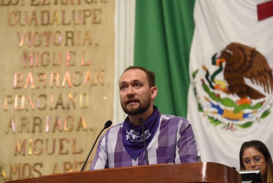 La Ley Olimpia contempla actos de acoso, hostigamiento, amenazas, vulneración de datos, información privada y la difusión de contenido sexual como fotos, video, audios sin consentimiento a través de redes sociales.
<br>