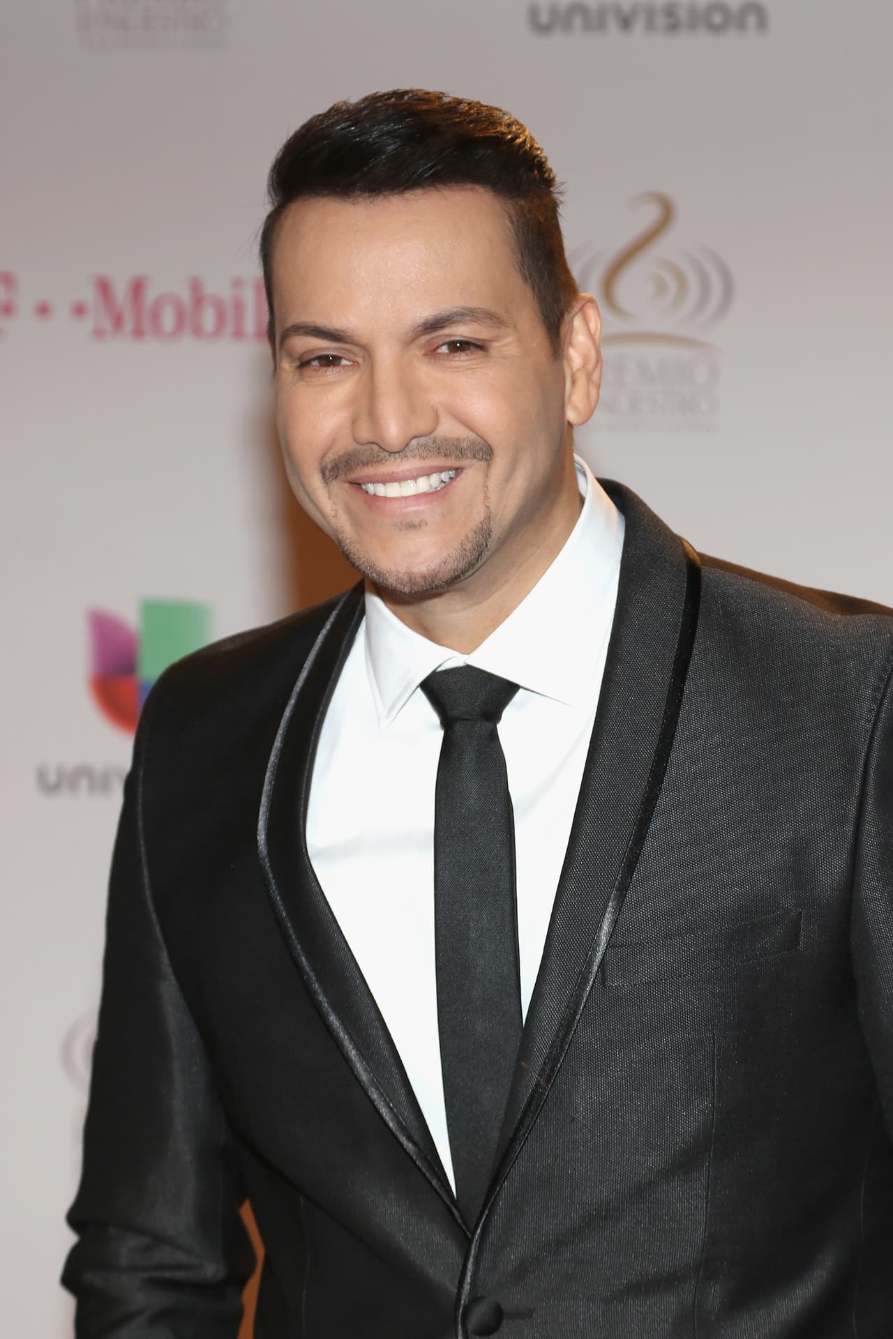 Víctor Manuelle puede ser este año el Artista del Año Tropical.