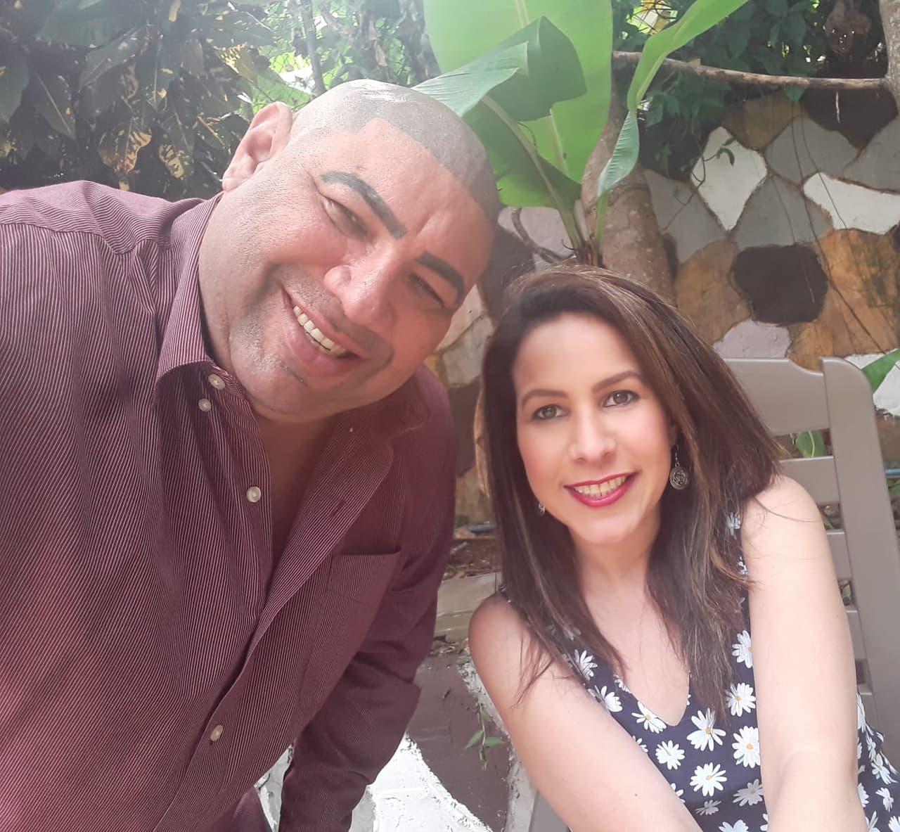 "Un padre es el que se preocupa, ama y protege a sus hijos hasta el fin de sus días", dijo Nelisa Reyes, productora/asignaciones de Noticias 23 DFW, "Gracias por hacer todo esto y más".