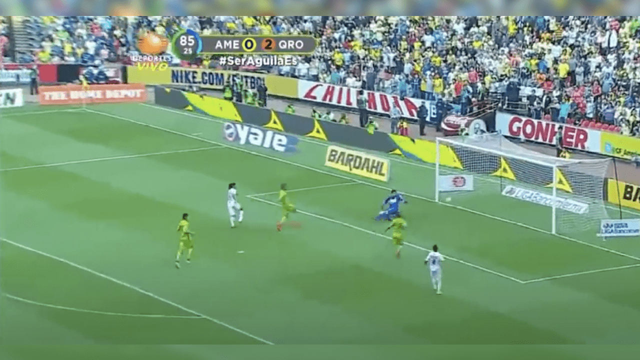 <b>Esfuerzo insuficiente</b>
<br>Para frenar al brasileño se necesitaba mucho más que estaar bajo los tres palos, era prácticamente infabilibe de cara al arco.