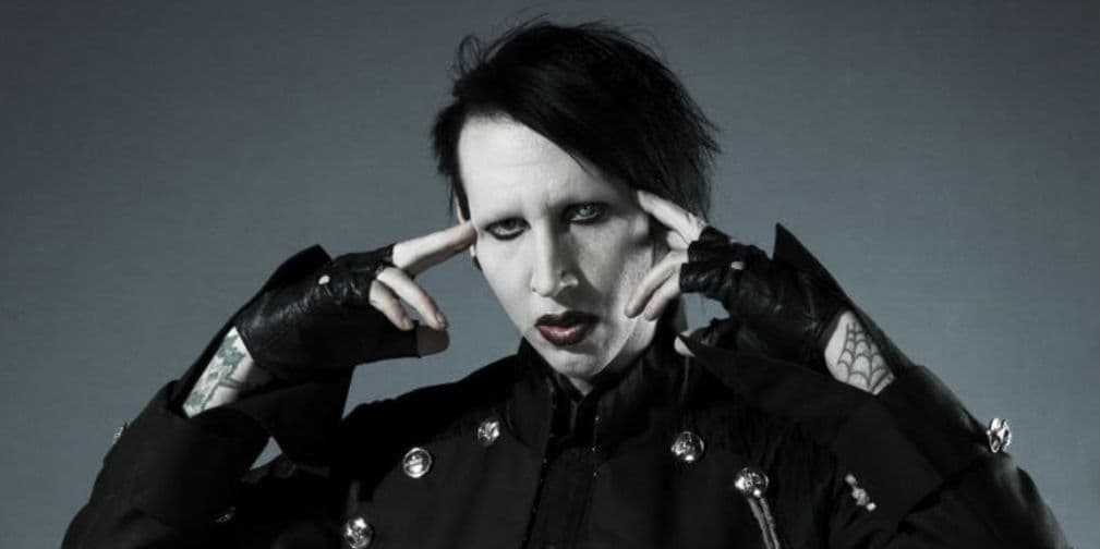 10. Marilyn Manson: El polémico artista fue sujeto de diversos tipos de abusos durante toda su infancia.