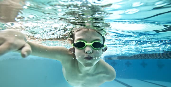 Actividades para niños: 16 beneficios de la natación infantil