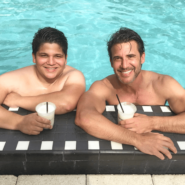 Jorge es su hijo mayor y son grandes amigos.