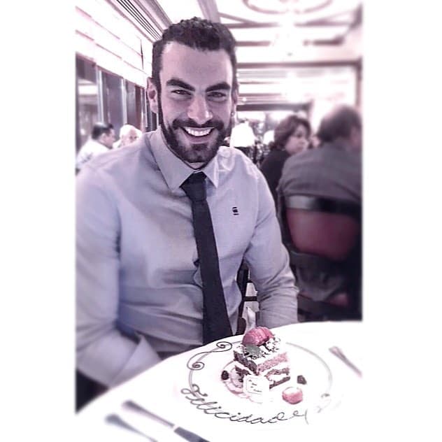 Esa sonrisa iluminó las pantallas de todas las mujeres.