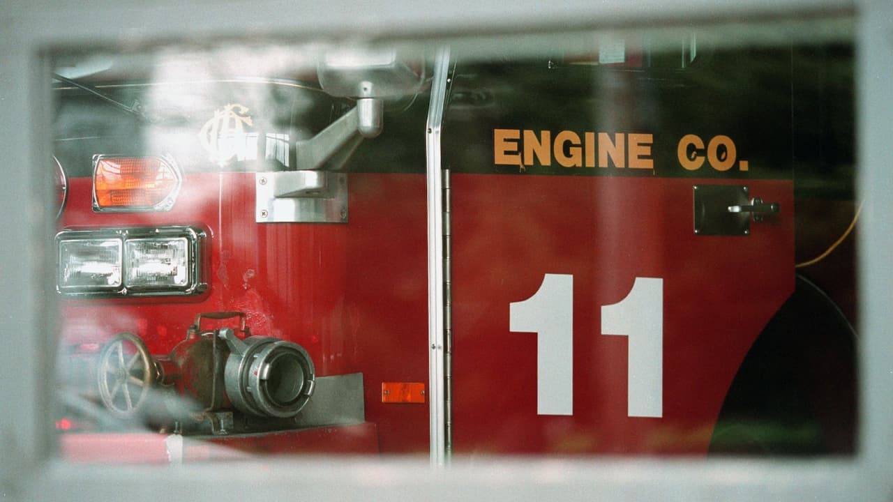 Derrame de mercurio provoca intervención de bomberos en DePaul College Prep