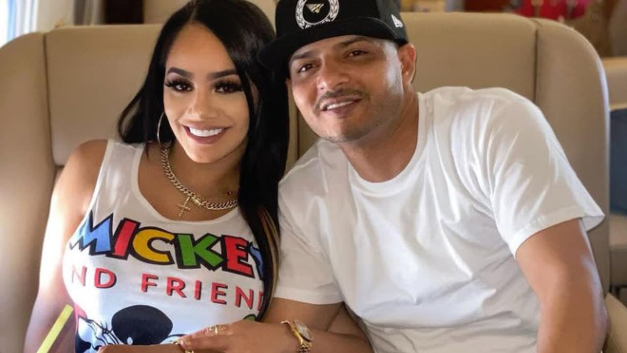 'Flow, La Movie' y su esposa en un viaje aéreo anterior.