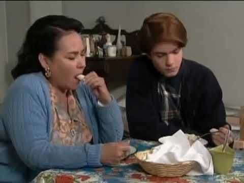 Carmen Salinas también participó en otra de las telenovelas de la trilogía de 'las Marías', 'María la del Barrio' (1995), en la cual interpretó a mamá Agripina, uno de sus papeles más recordados. En la historia se hace cargo de Nandito (Osvaldo Benavides), el hijo que el personaje de Thalía había regalado en un momento de locura.
<br>