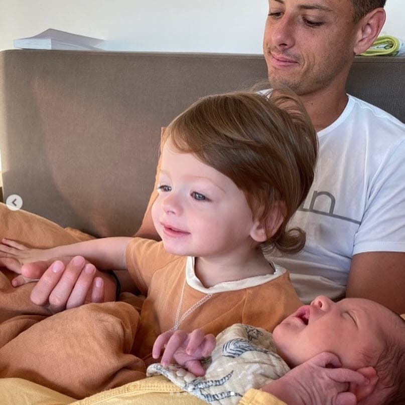 <b>Noah</b>, su primogénito, nació el 16 de junio de 2019, mientras que 
<b><a href="https://www.univision.com/famosos/nace-nala-la-hija-de-javier-chicharito-hernandez-y-sarah-kohan-fotos">Nala</a></b>
<a href="https://www.univision.com/famosos/nace-nala-la-hija-de-javier-chicharito-hernandez-y-sarah-kohan-fotos"> <b>llegó un año después</b></a>
<b>, </b>el 5 de octubre de 2020.
<br>