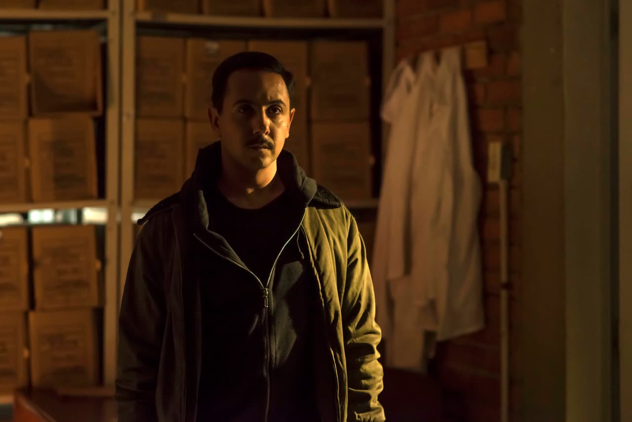 A friend in the General Attorney’s Office in Mexico helped ‘Don Sol’ obtain certain secret archives that could incriminate General Blanco and destroy his political image and career.