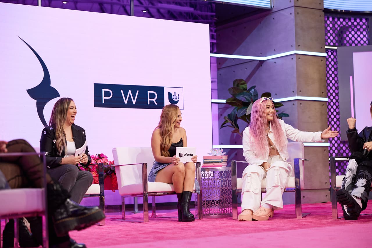 Durante una hora, tuvimos una conversación sincera, llena de amor, positivismo, risas y mucho GRLPWR.