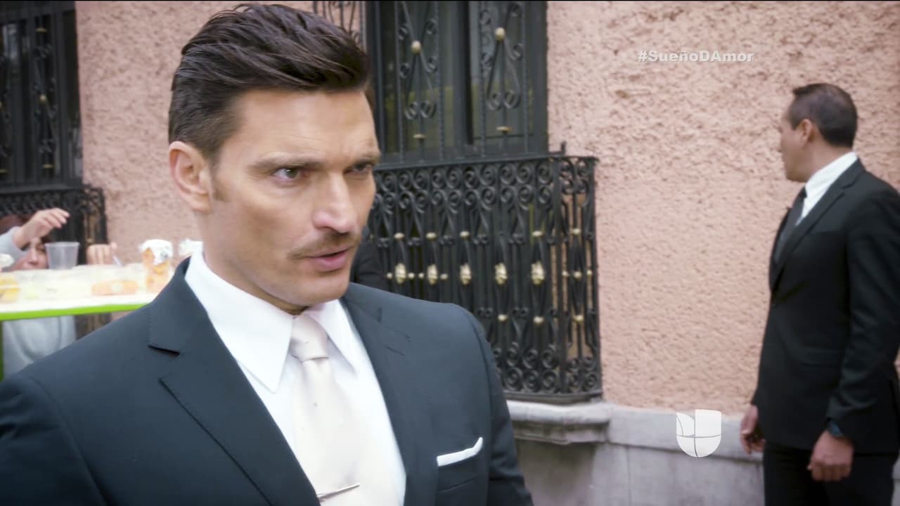 No nos equivocamos, es el papá de tu hija Patricia, pero hace años que no sabías nada de él.