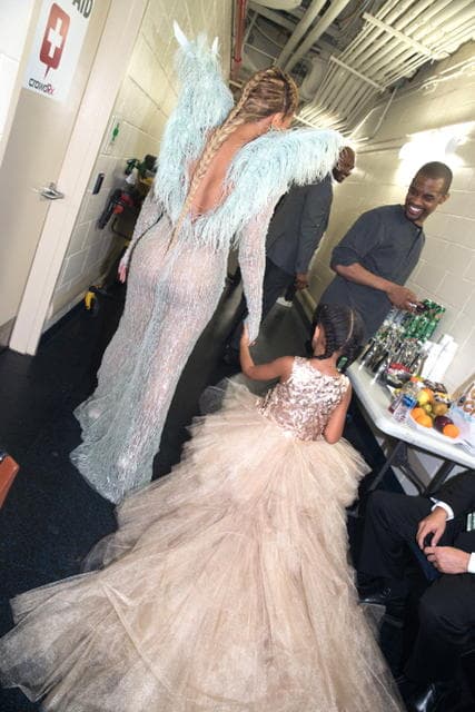 La llegada de Blue Ivy arrancó sonrisas y aplausos de los fans, organizadores y de otras celebridades.