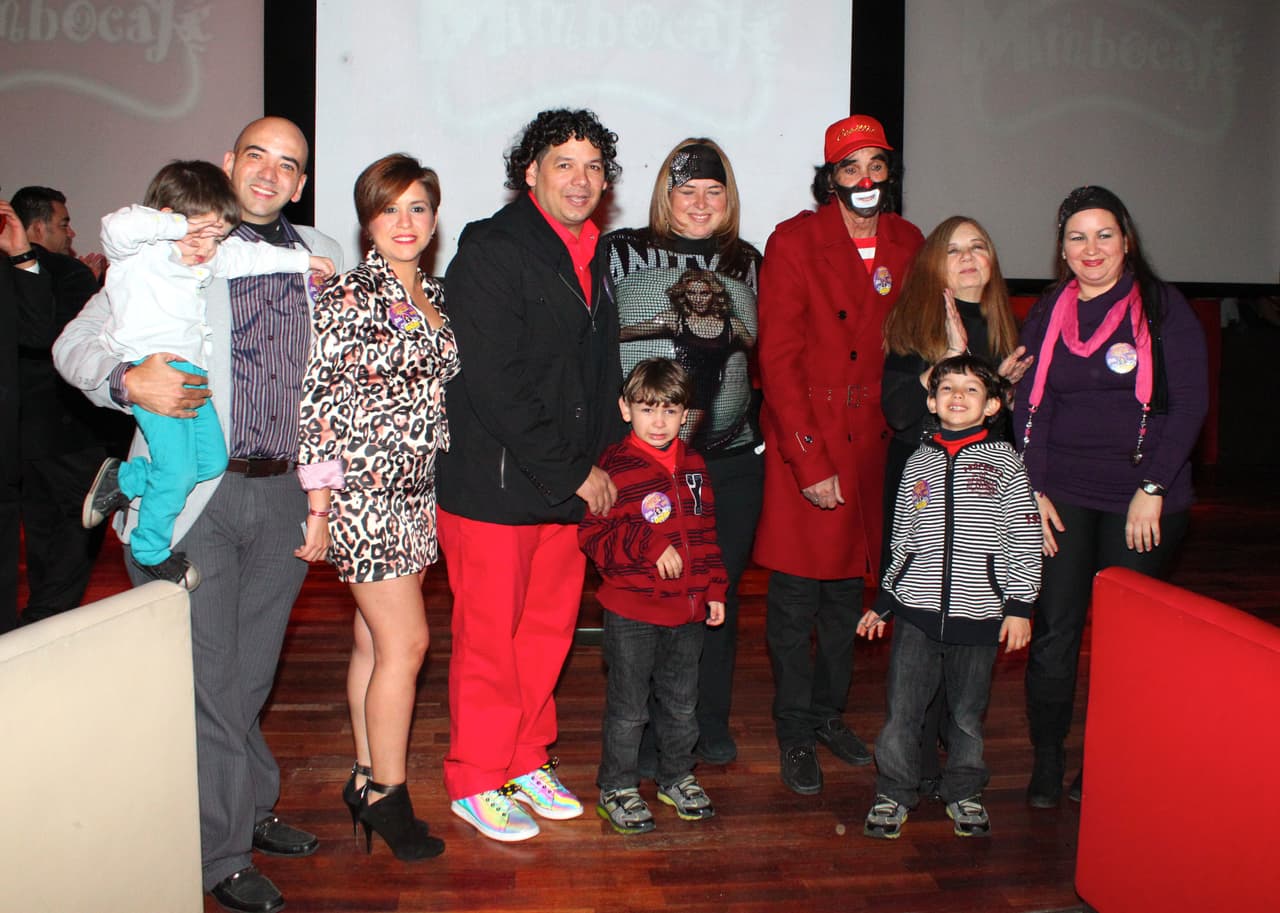Recibió diferentes homenajes y reconocimientos. Desde las llaves de la ciudad de Las Vegas hasta el Micrófono de Oro en México. 
<br>