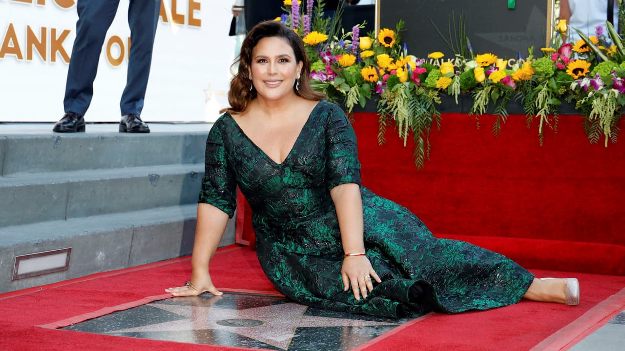 Angélica Vale cumplió un sueño al develar su estrella en el Paseo de la Fama de Hollywood