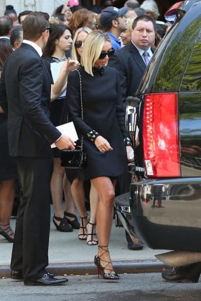 Su gran amiga y compañera de Fashion Police Giuliana Rancic.