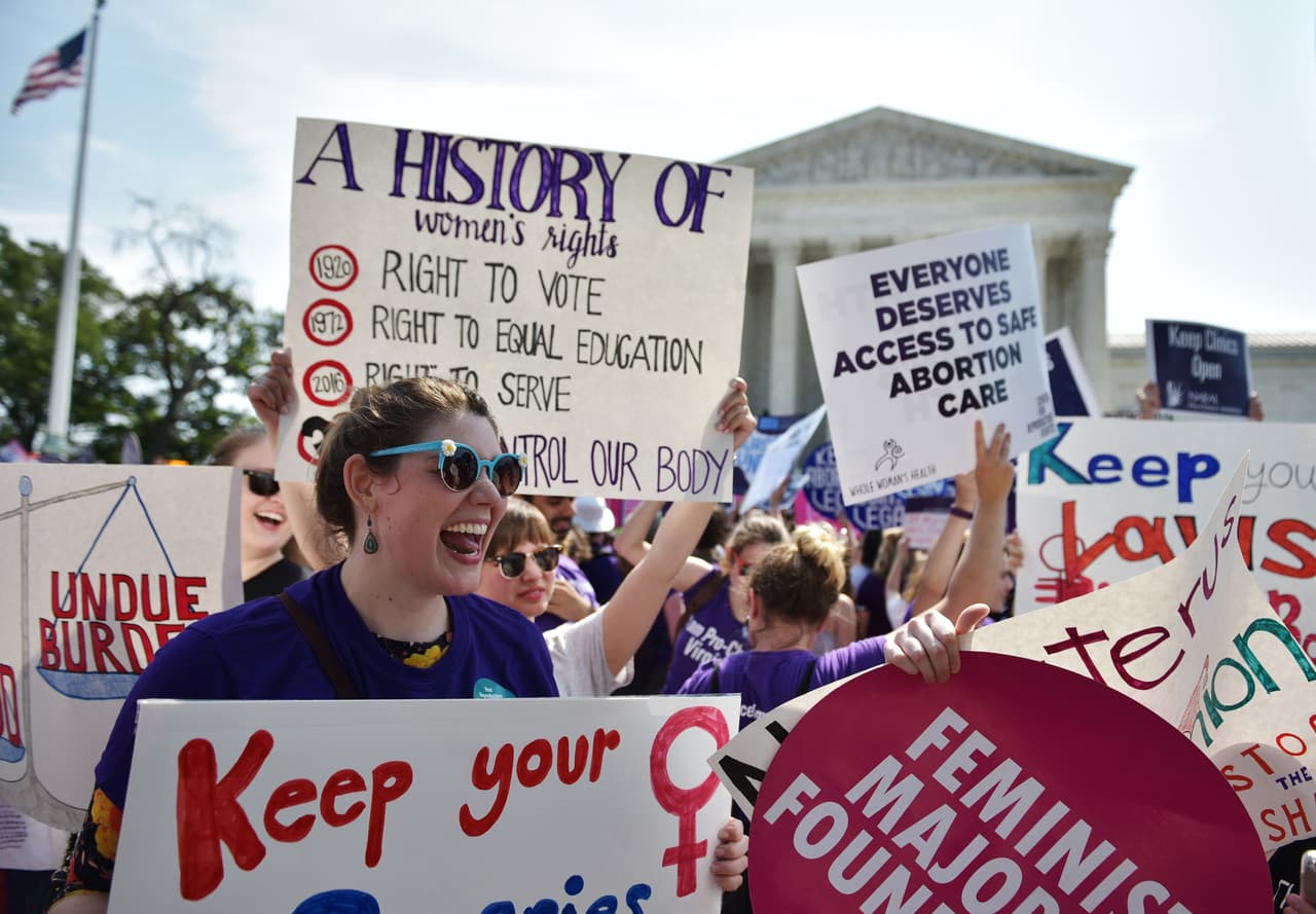 Fallo del Supremo sobre el aborto suscita opiniones divididas en Texas