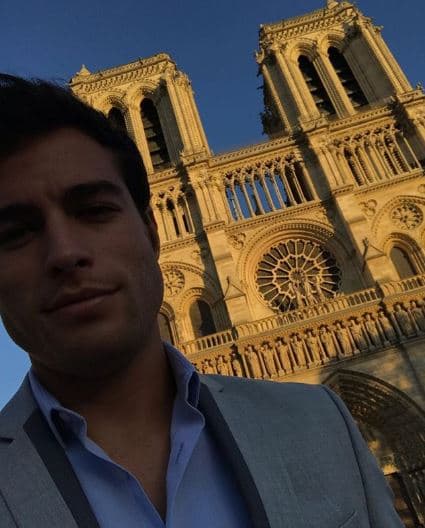 "[...] Él tiene ahorita muchos planes personales que quiere cumplir y realizar. A mí me salió este proyecto de Nickelodeon y me tocó estar aquí en Miami. Entonces, por este momento estamos separados físicamente, Tenemos nuestra relación aún.", explicó Ángela.