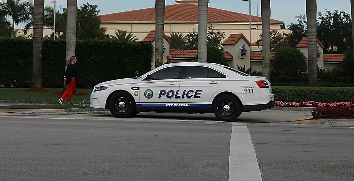 Separan de su cargo a 4 policías del Doral por investigación federal 