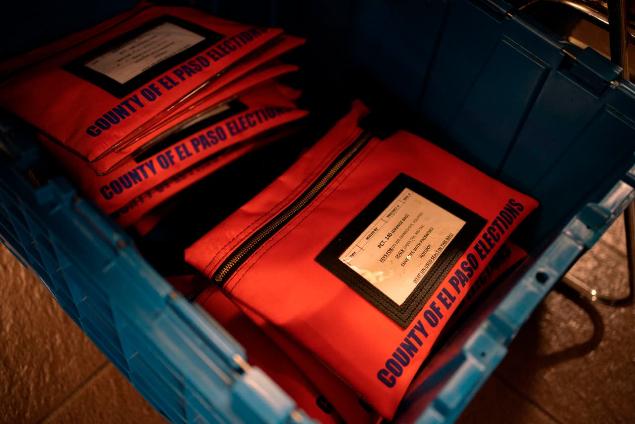 Los demócratas condenan la decisión de suspender temporalmente el voto por correo en Texas