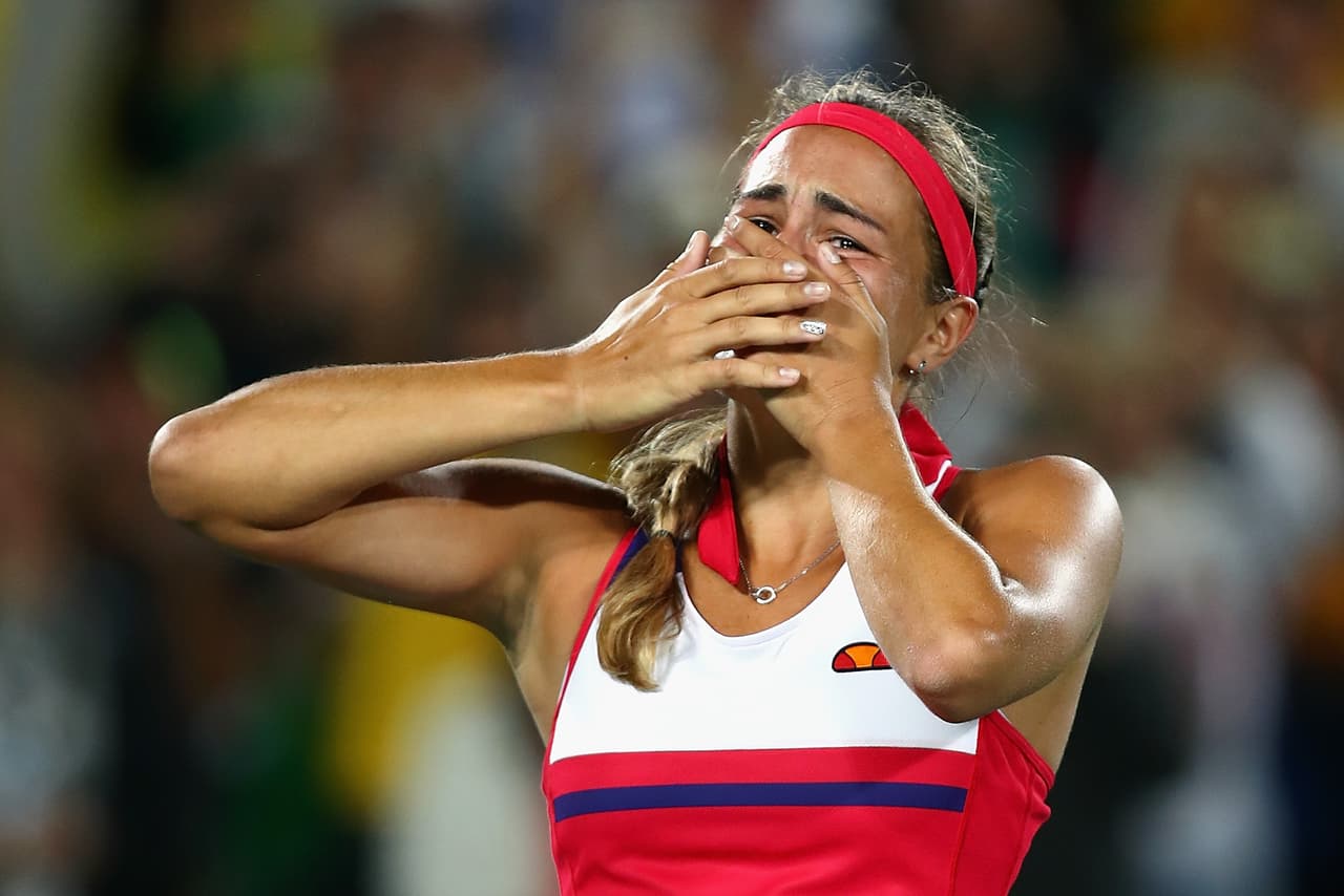 A sus 22 años hizo su debut olímpico y ganó la primera medalla de oro para la Isla. Lo logró tras un luchado partido contra la alemana Angelique Kerber, segunda en el escalafón mundial.