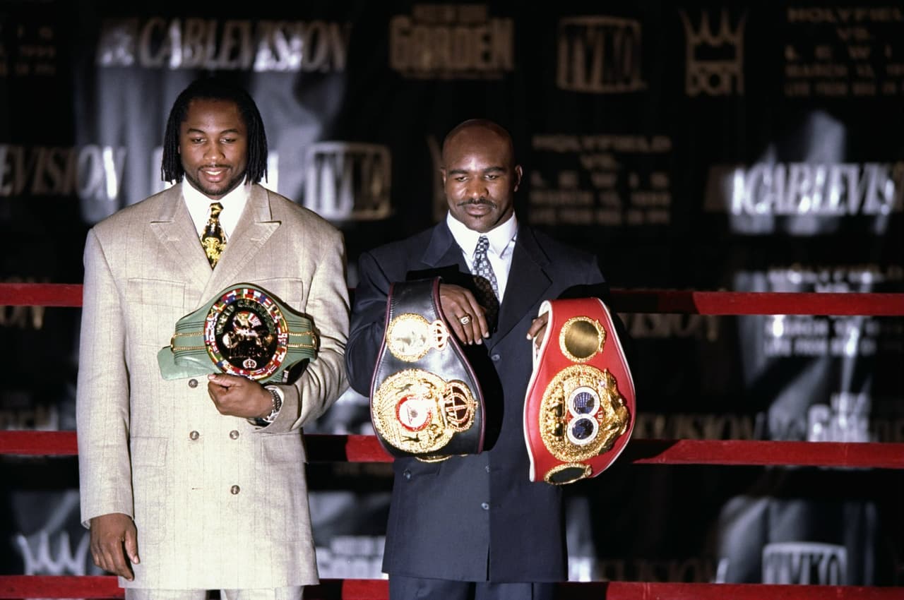 <b>Lennox Lewis vs Evander Holyfield</b>. El 13 de marzo de 1999 los monarcas de peso pesado Evander Holyfield y Lennox Lewis se reunieron para un combate de unificación de títulos ante más de 21,000.
