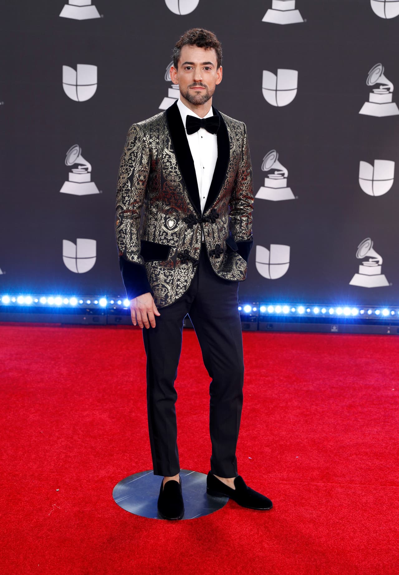 El actor mexicano Luis Gerardo Méndez, uno de los presentadores de la noche.