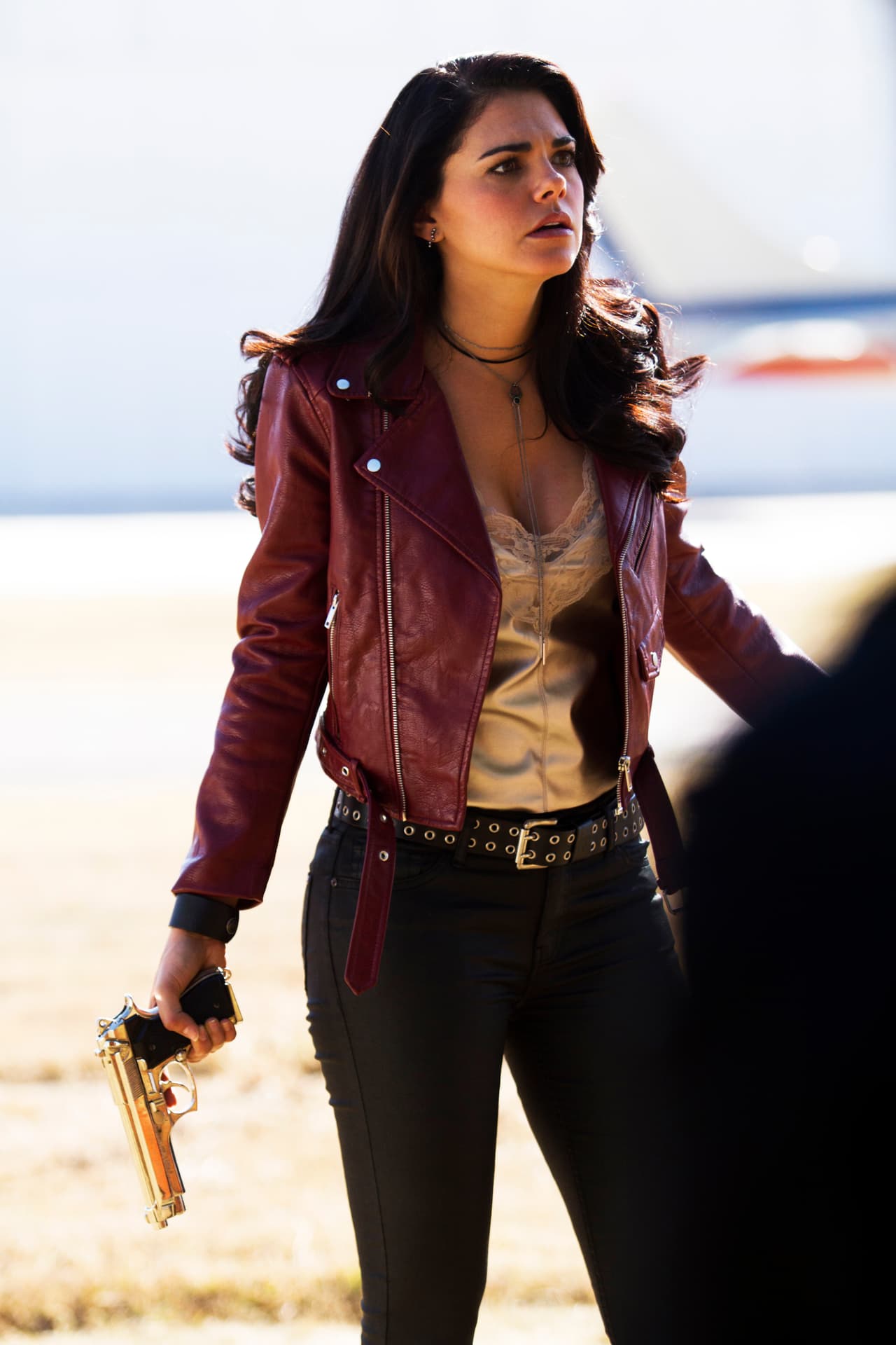 Yolanda no se quedó de brazos cruzados y le pidió a su socio que le prestara una avioneta para alcanzarla. ¿Lo conseguirá?