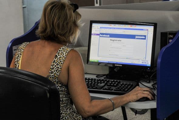 Esto pese a los altos precios de 4.50 dólares la hora de navegación, informó el jueves el monopolio estatal Etecsa.