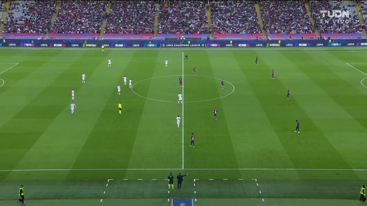 ¡TIRO ATAJADO! disparo por Daniel Podence.