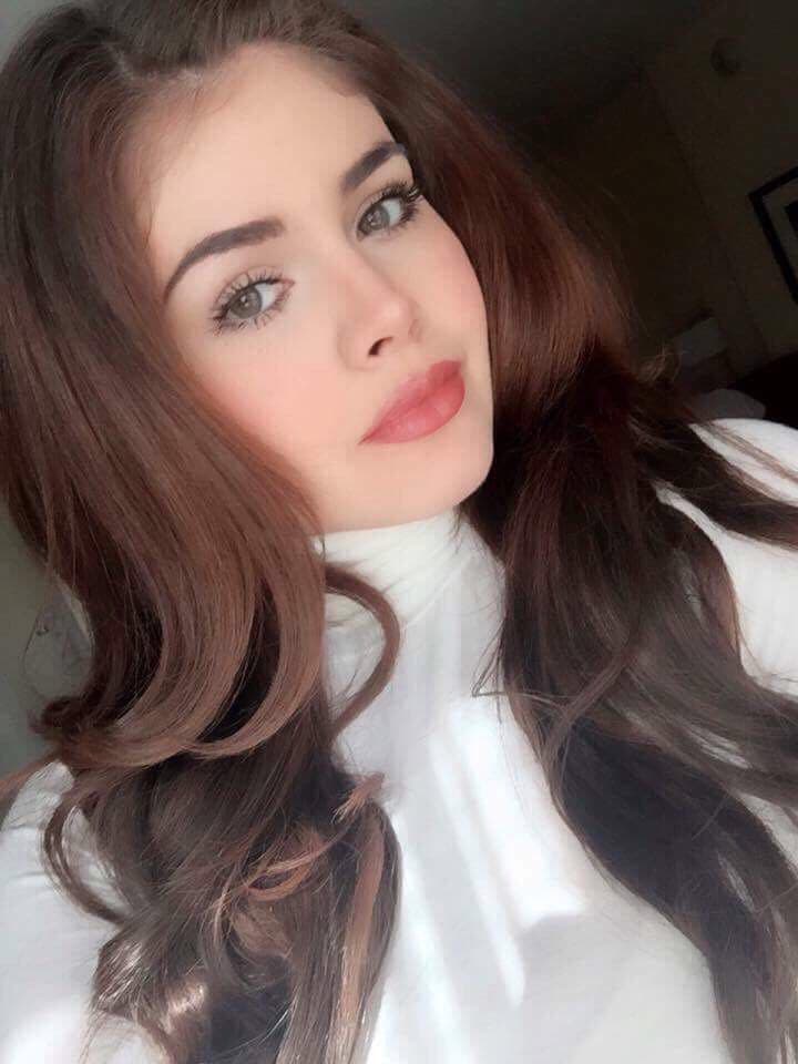 Hoy Valeria tiene 24 años de edad, está casada y vive en California.