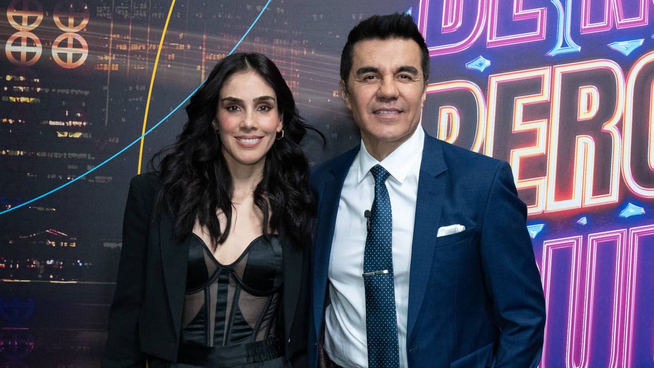 Sandra Echeverría y Adrián Uribe protagonizan el remake de una serie clásica