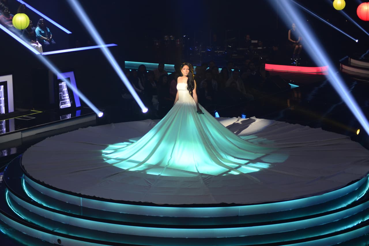 Esta ocasión los capitanes tuvieron que cantar con los papás y en la segunda etapa los hijos lo hicieron de manera individual para poder elevar la puntuación. Hubo doble eliminación y los Valdés dijeron adiós. Paty Cantú pasó por lo mismo que María León y sus dos familias se enfrentaron, quedando fuera los Tijerina.