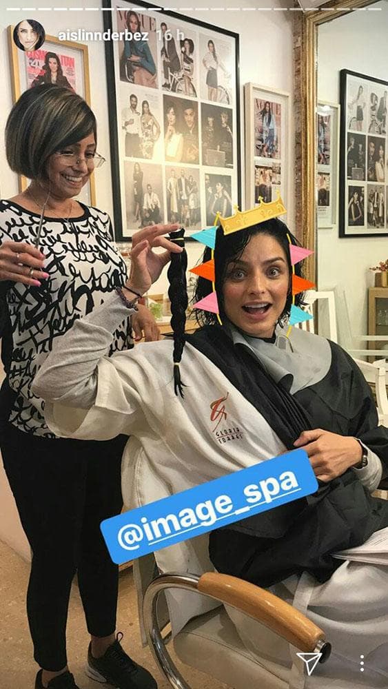Ellos siguieron sus consejos y decidieron verse completamente diferentes. 
<b><a href="http://www.univision.com/temas/aislinn-derbez">Aislinn</a></b> se despidió de su larga cabellera.