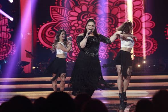 La siguiente ronda llevó a Yazaira por segunda ocasión en la noche al escenario.