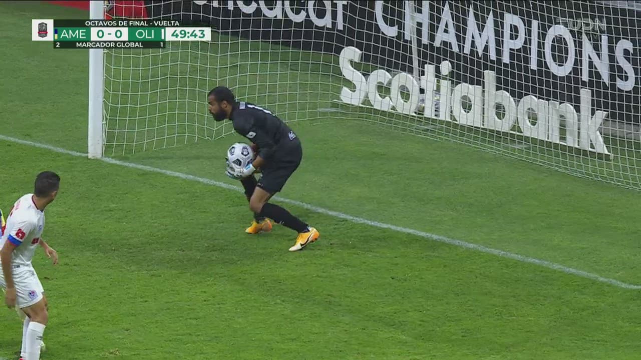 Leo Suárez se queda cerca de un golazo y luego Viñas perdona al Olimpia