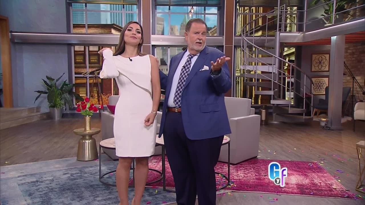 Se trata de Carlos Ponce. Raúl aseguró que están saliendo desde hace varias semanas para sorpresa de Karina, quien no pudo evitar ponerse un poco nerviosa ante el descubrimiento. Así fue el primer día de trabajo de El Gordo. ¿Qué otras noticias nos tendrá para mañana?