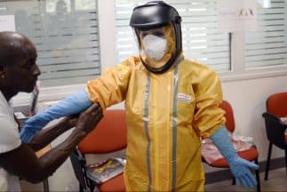 La epidemia de ébola mató a 4,922 personas entre los más de 10,141 casos de contagio hasta el 23 de octubre.