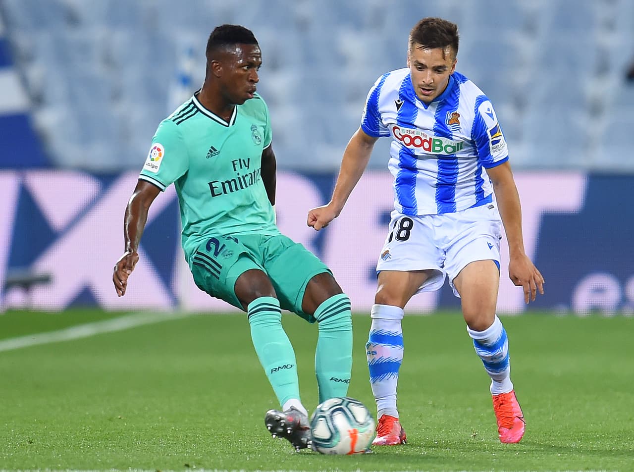 Los Merenges llegaban con más claridad, pero la defensiva del conjunto local mantenía el cero.