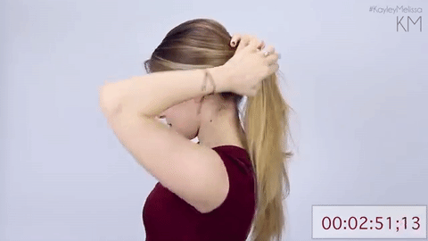 El canal de peinados en Youtube de 
<a href="https://www.youtube.com/user/LetsMakeitUp1/videos">Kayley Melissa</a> tiene más de 1,200,000 suscriptores.