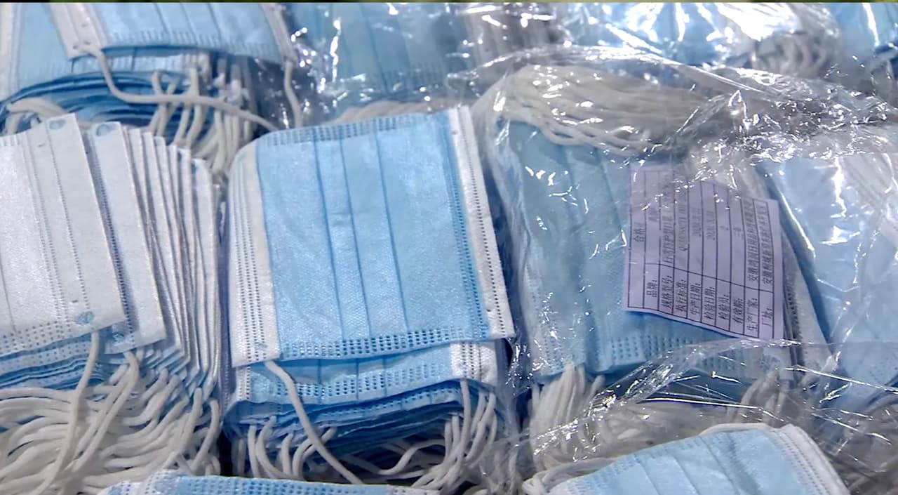 Reparten mascarillas y guantes gratis en el área de Houston