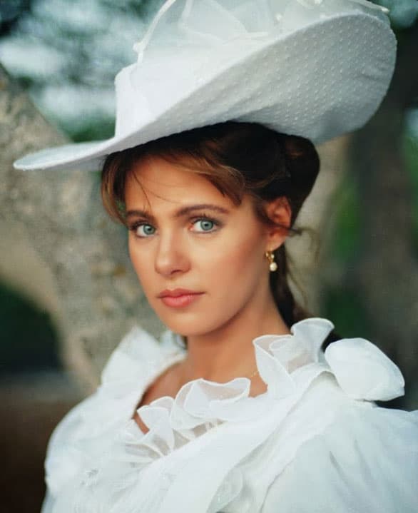 En 1993 fue parte del gran éxito telenovelero 
<b><a href="http://www.univision.com/series/rosario-tijeras/ariel-lopez-padilla-de-corazon-salvaje-a-rosario-tijeras-fotos">'Corazón salvaje'</a></b>, donde dio vida a 'Aimée'.