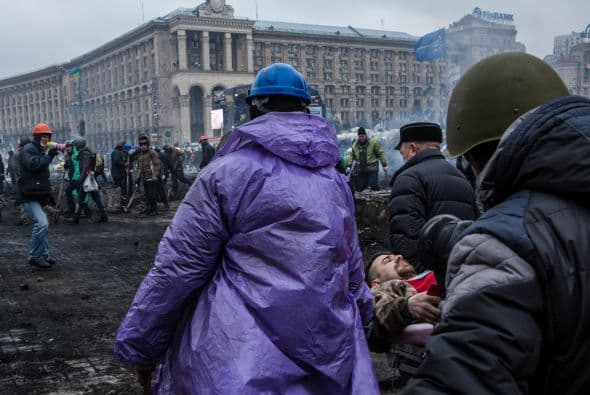 El Ministerio del Interior dijo en un comunicado que los disparos contra las fuerzas de seguridad al parecer provinieron del conservatorio nacional de música, ubicado en la orilla de la plaza donde está instalado el enorme campamento de los manifestantes.