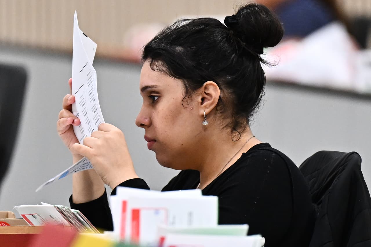 ¿Cuántos votos quedan por contar en California y por qué es tan complicado?
