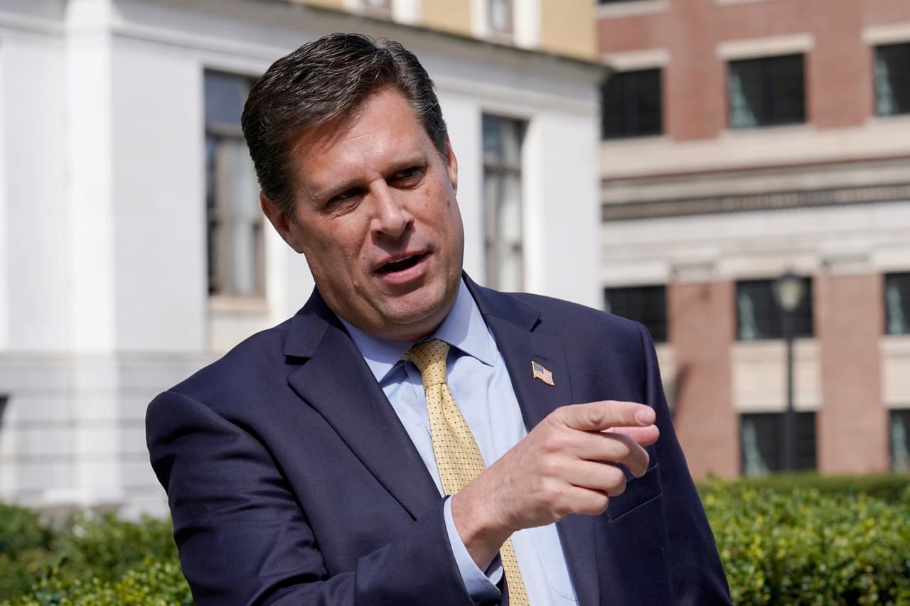 Geoff Diehl, el aspirante respaldado por Trump, gana la candidatura republicana en las primarias de Massachusetts
